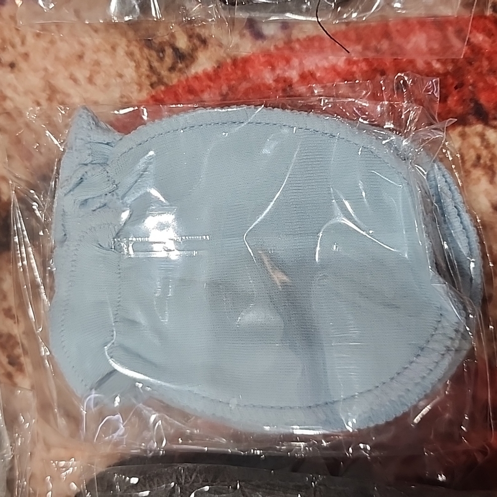 New never used newborn mittens - Picture 9 of 10